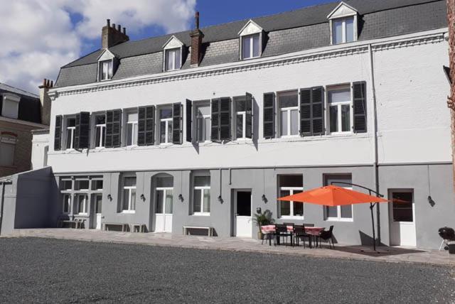 Les Suites Fenelon Le Cateau-Cambresis Bagian luar foto