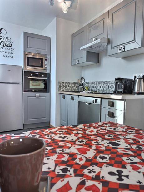 Les Suites Fenelon Le Cateau-Cambresis Bagian luar foto